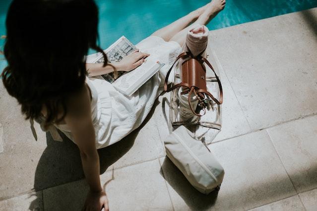 The Best Books for Teens to Read  by the Pool